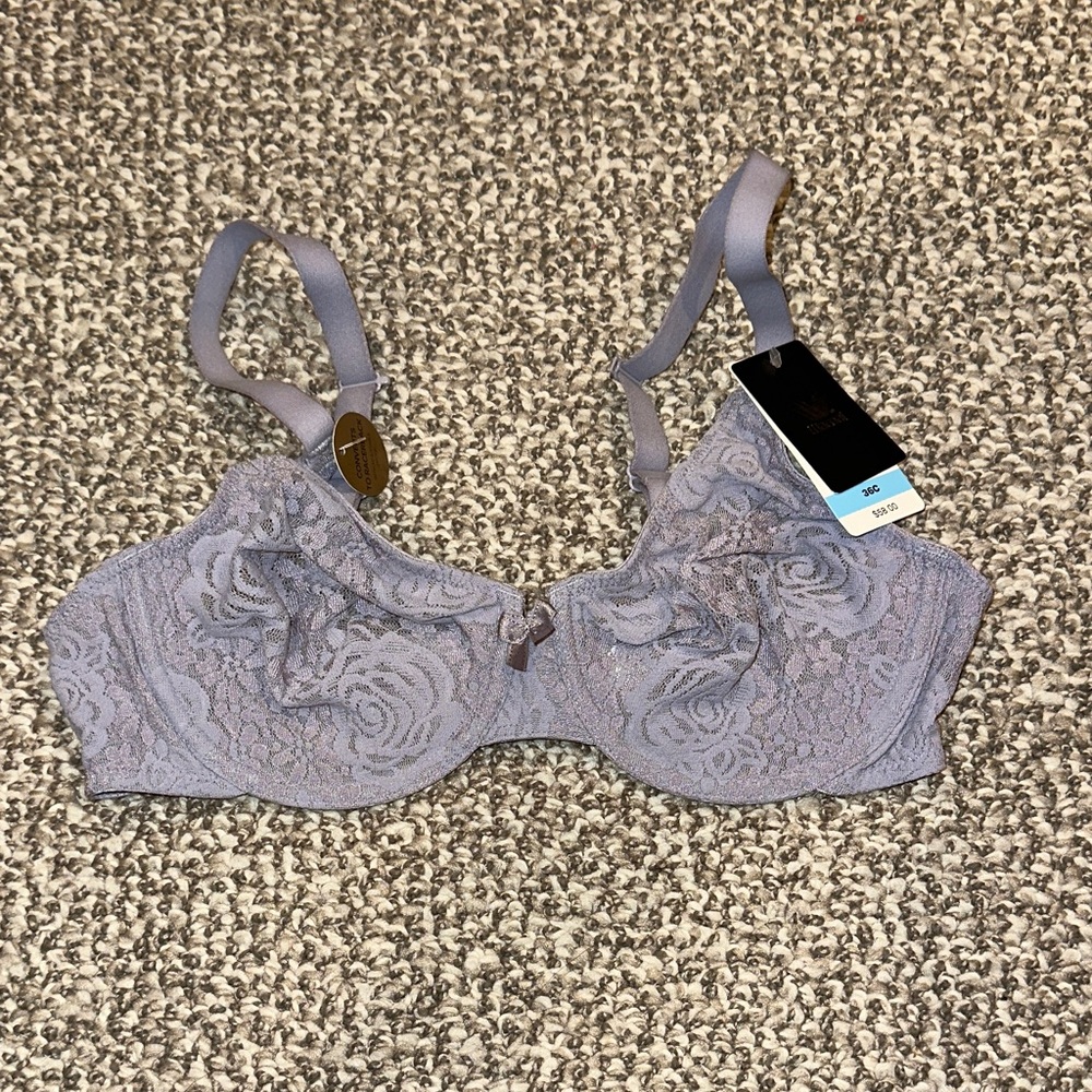 Wacoal Lace Underwire Bra in Soft Gray